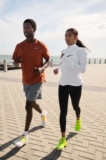 nike running swoosh half zip