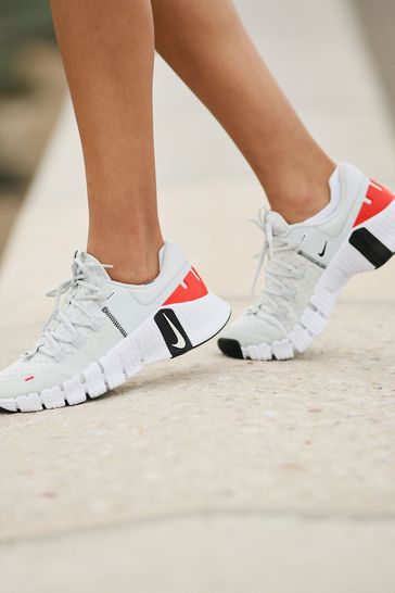Metcon 5 shop trainers