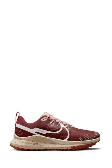 Nike best sale tan trainers