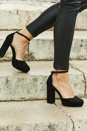 Block heels in black outlet