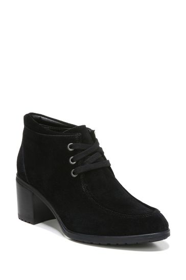 Naturalizer 2025 suede shoes