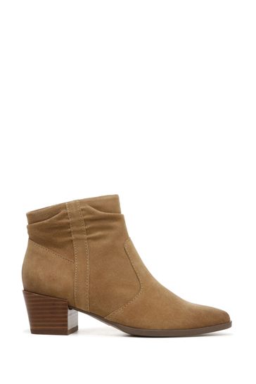 Naturalizer short store boots