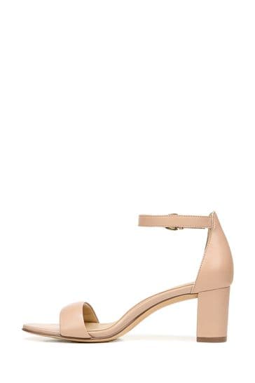 Naturalizer block 2025 heel sandal