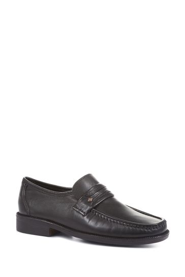 Black top moccasin shoes