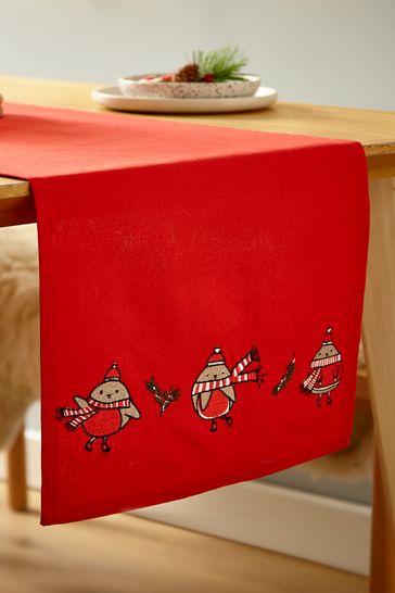 Catherine Lansfield Red Christmas Robins Wipeable Table Runner