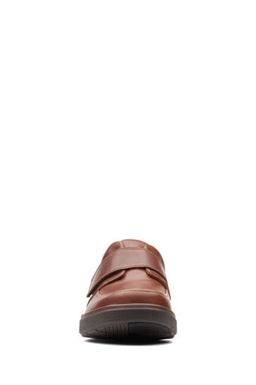 Un abode strap clarks store