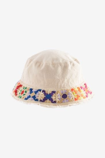 Neutral Crochet Trim Bucket Hat (3-16yrs)