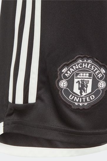 Man united sales away shorts junior