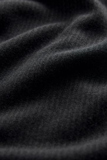 Black thermal t sales shirt