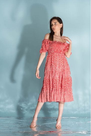 Dress dreams store