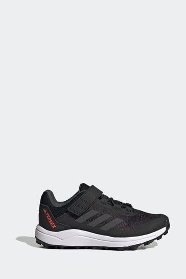 Kids trail trainers discount