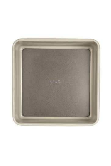 20cm square cake tin top