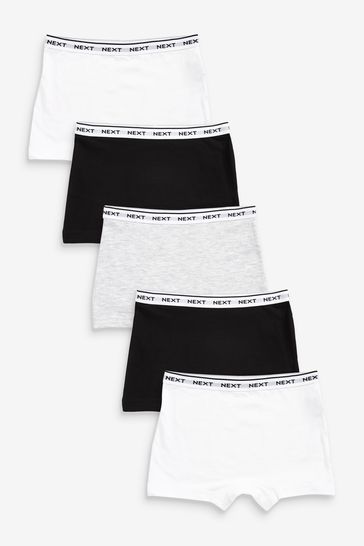 Black shop white shorts
