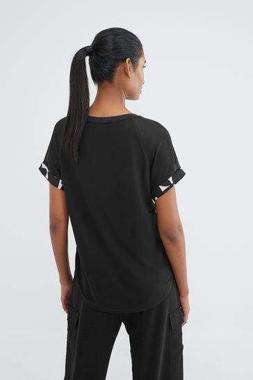 Black t shirt for women new arrivals