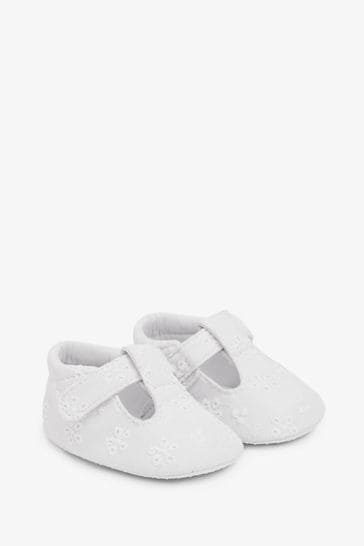 JoJo Maman Bébé White Broderie Anglaise Baby Canvas Shoes