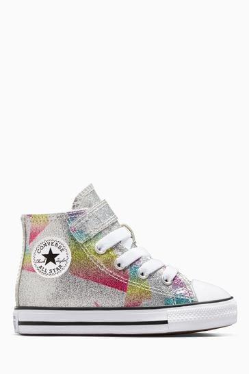 Very hotsell infant converse