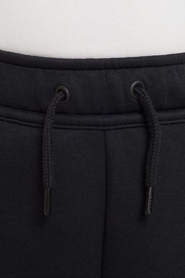 Nike tech fleece shorts black online