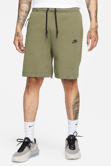 Nike tech fleece shorts green best sale