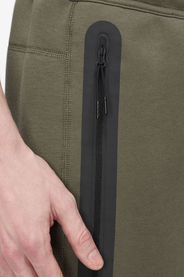 Nike tech fleece jogger olive green best sale