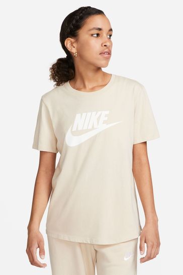 Nike Neutral Essential Icon T-Shirt