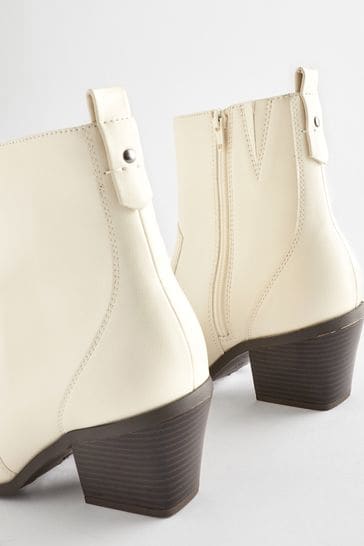 Western half boots shop