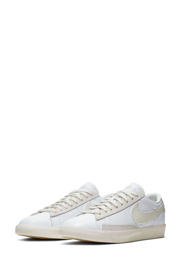 Blazer low leather sneaker in deals white