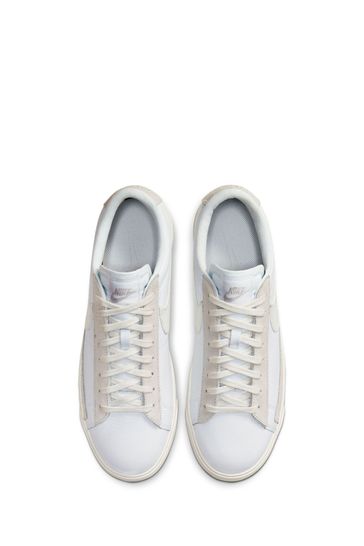 Blazer low leather hot sale sneaker in white