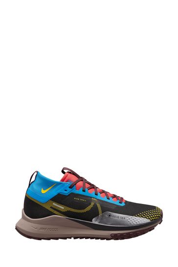 Blue best sale green nikes