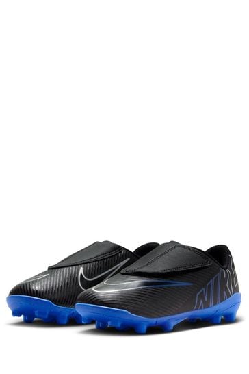 Nike best sale velcro boots