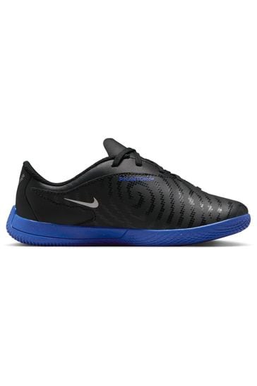 Stores that sell indoor soccer shoes clearance