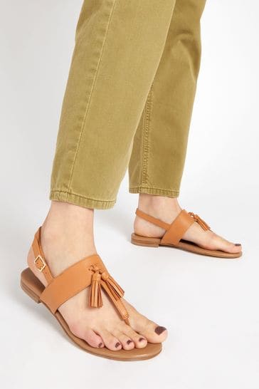 Jones Bootmaker Natural Lizabeth Leather Thong Sandals