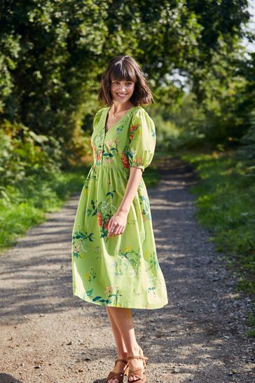 Dress deals the nation