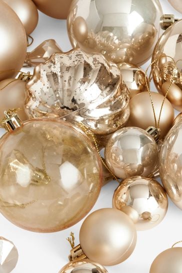Gold on sale christmas baubles