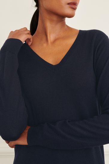 Navy v neck jumper online