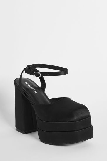 Black platform court shoes top