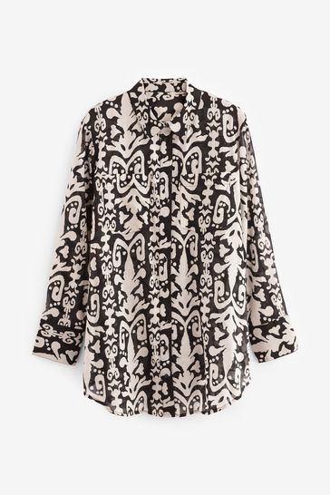 Black shirt white print hot sale