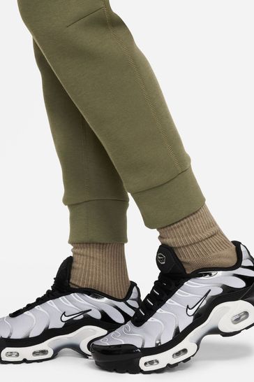 Nike tech clearance olive green