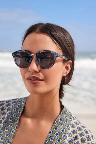 Preppy sunglasses top