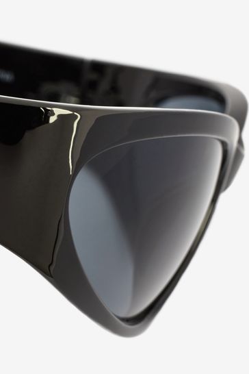 Black wrap on sale sunglasses
