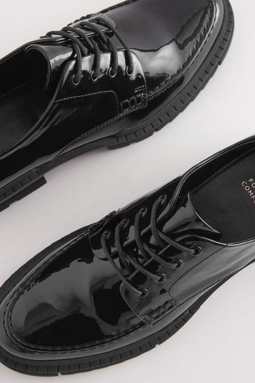 Chunky sole lace clearance up shoes