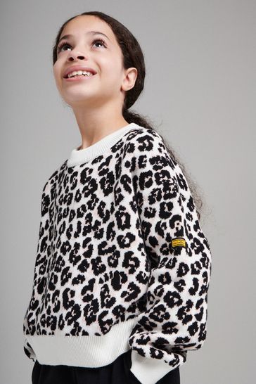 Girls leopard 2025 print jumper