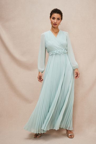 Pleated long shop maxi dress