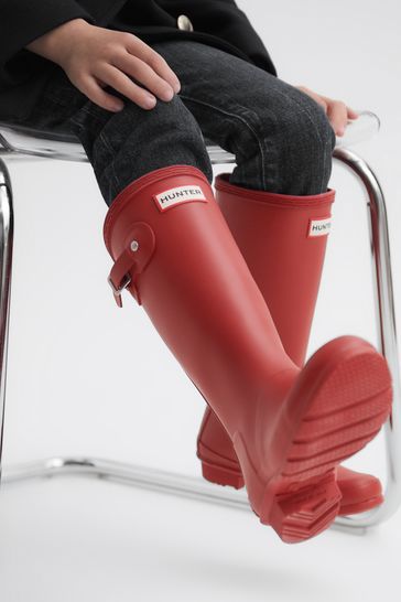 Military red online hunter rain boots
