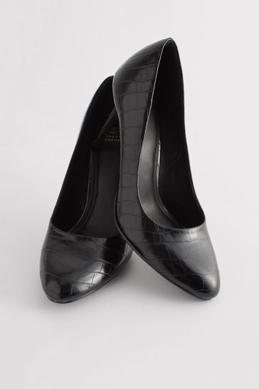 Black round shop toe court shoes