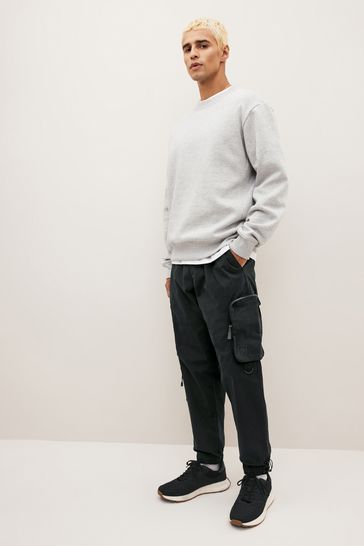 Black pocket cargo pants discount