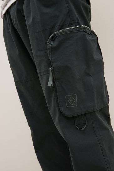 Black pocket top cargo pants