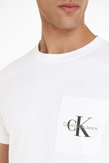 Calvin klein jeans sales white t shirt