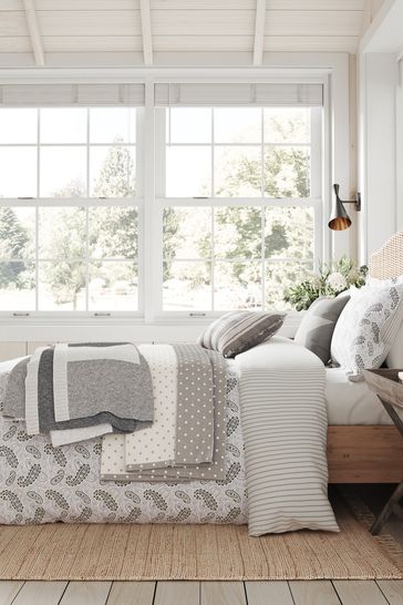 Helena store springfield throw