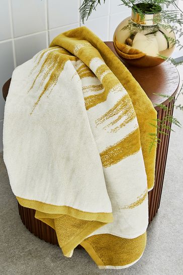 Harlequin Gold Motion Towel