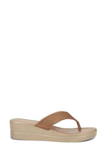 Medium height wedge sandals shop